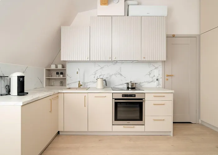 Bright And Elegant Old Town Garbary With Air Conditioning By Renters Prestige Apartment *