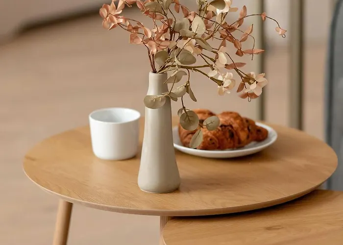 Apartment Bright And Elegant Old Town Garbary With Air Conditioning By Renters Prestige Poznan