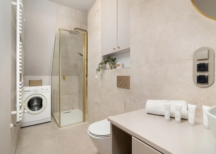 Apartment Bright And Elegant Old Town Garbary With Air Conditioning By Renters Prestige *